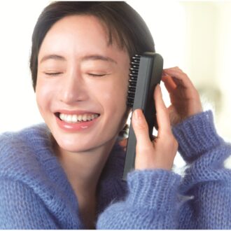 【松本まりかの朝美容】撮影の日になくてはならない愛用美容ギア＆保湿力を高めるコスメを紹介！