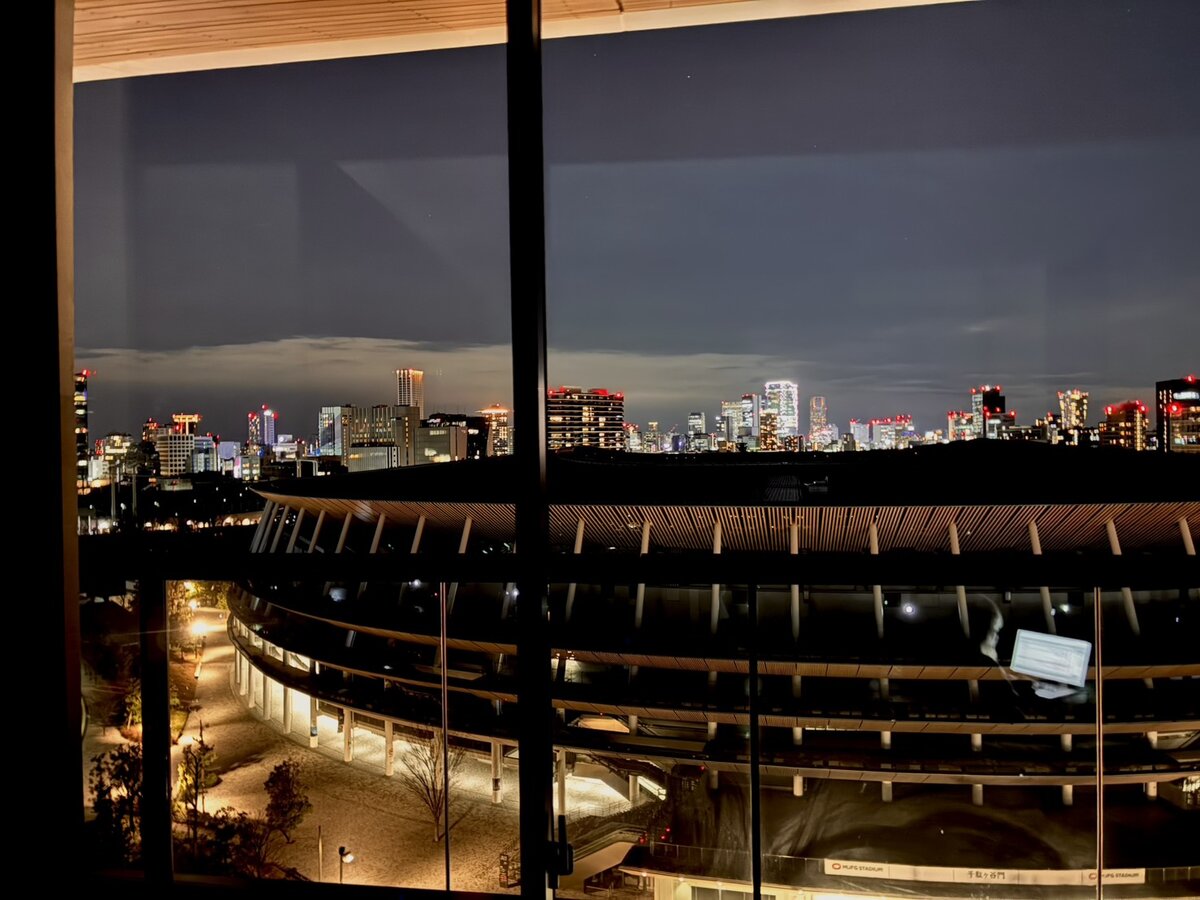 スタジアムのライトアップもきれい