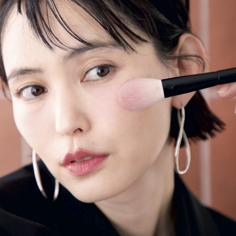 POINT4．大人のチークは上めに入れて！