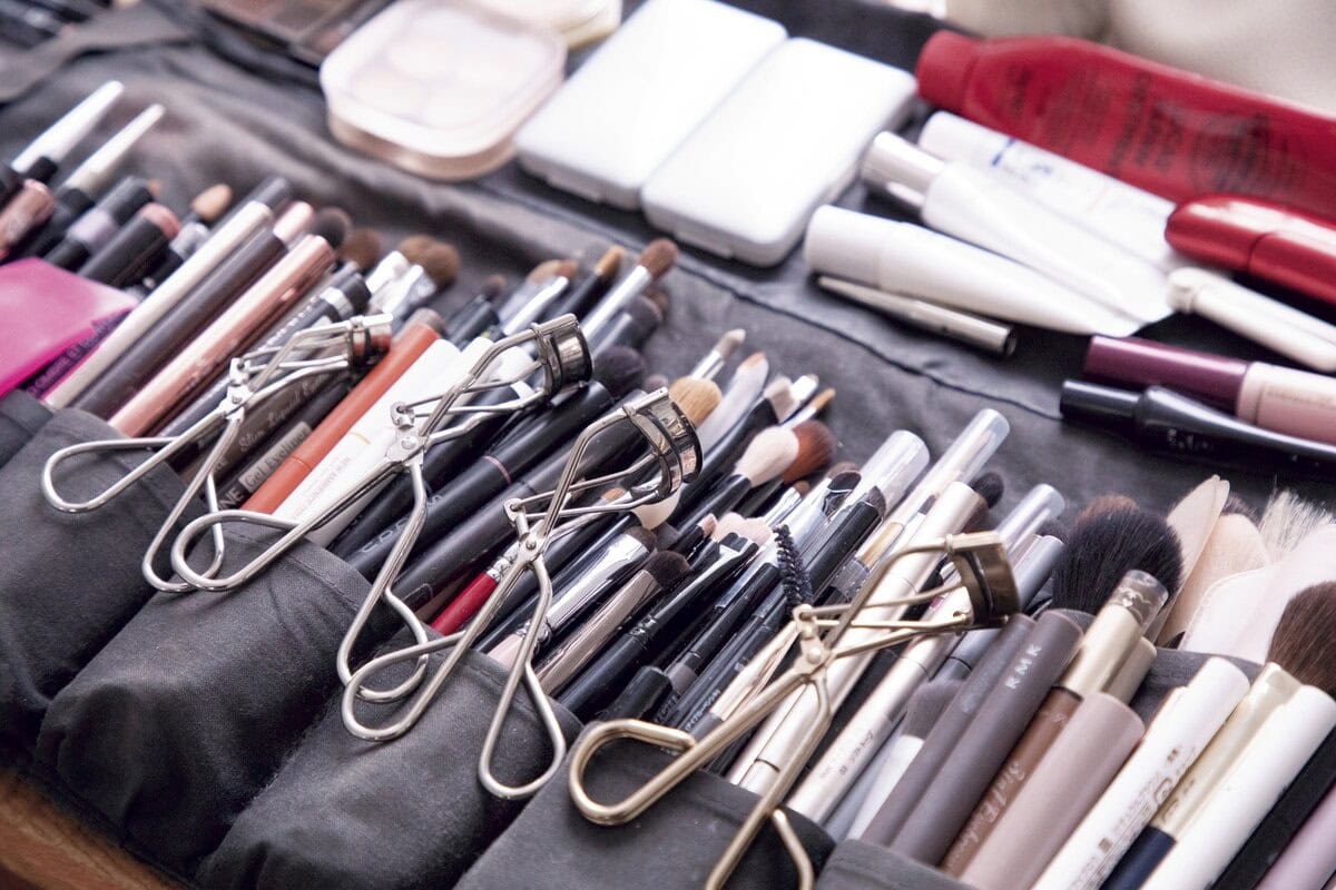 中野明海さんのメイクルームから