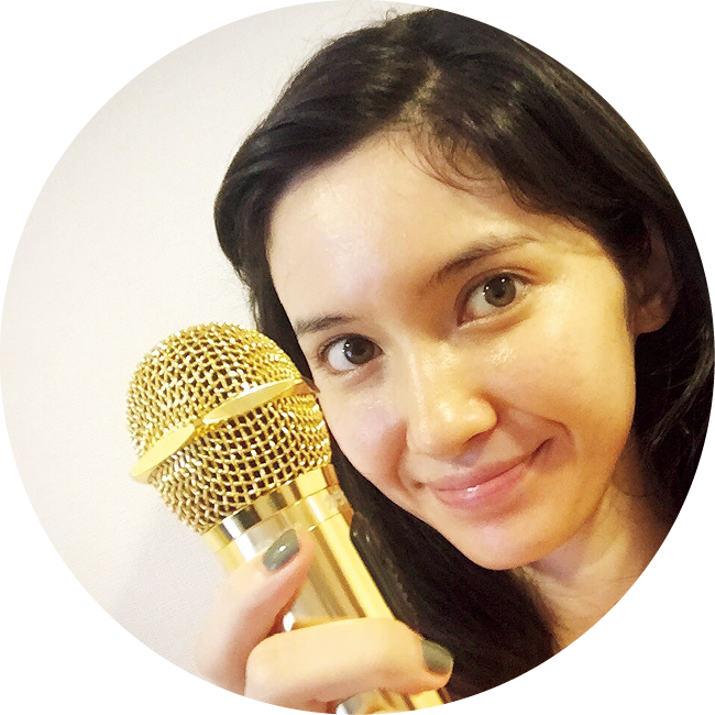 マイクと一緒にパチリ。「昼間はひとりの人が多いので大丈夫♪」