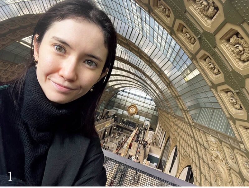 1.印象派の絵画が多く所蔵されているパリのオルセー美術館にて。