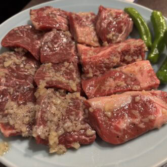 塩ハラミとサガリの盛り合わせ