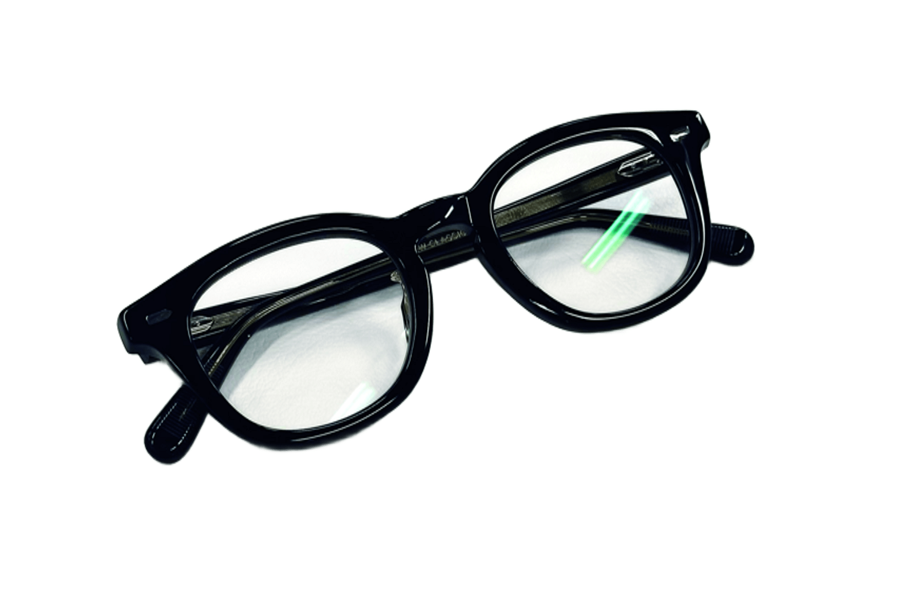 JINS PR・大城りんさん、NEW CLASSIC+コンシーラーカラーレンズを愛用中