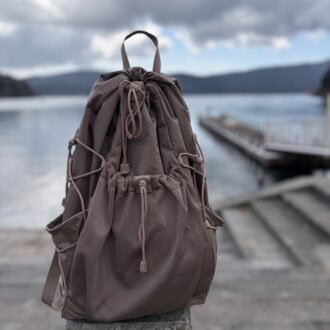 【実録】SNSでバズり中！おしゃれメンズも絶賛していた無印良品のリュックを40代ライターが買ってみた！