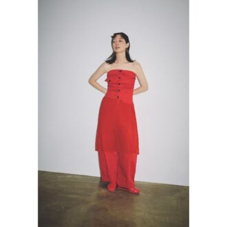 【40代ファッション】春は突き抜けたお洒落で正解！「ハイク」のドレス×パンツのレイヤードコーデ