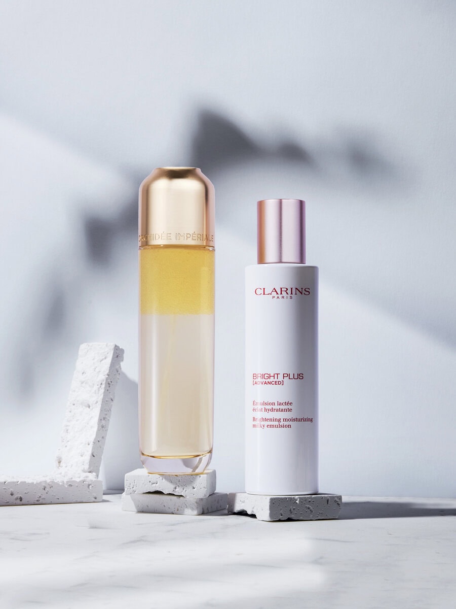 ブライトニング「内側から輝く発光美白」