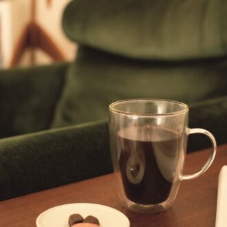 コーヒーとチョコレートは一日の終わりの小さなご褒美