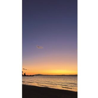 夕景が美しいご自宅近くの海は、間近に富士山が迫り、江の島、箱根、伊豆を望む絶景スポット。