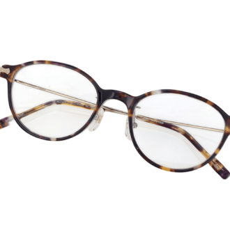 オグラ眼鏡・土屋純子さん、アトラクト＆オグラのAPL1805-2を愛用中