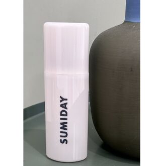 SUMIDAY ニュアンスメイキング&ベーススプレー 145mL 3300円(リベルタ 0120-718-456)