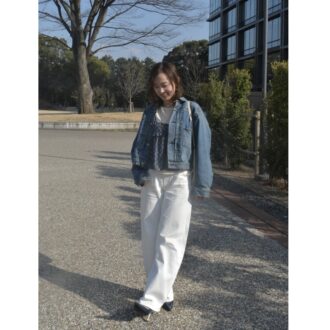 【スナップ】大人のデニムジャケットの正解はショート丈！抜け感のあるシルエットがキマる！