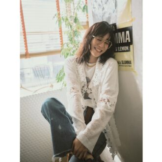 【40代ファッション】大人も可愛く洒落る！トレンドの「ヴィンテージ風レース」はこの春のマストハブアイテム！【この春着たい“ときめき”アイテム】