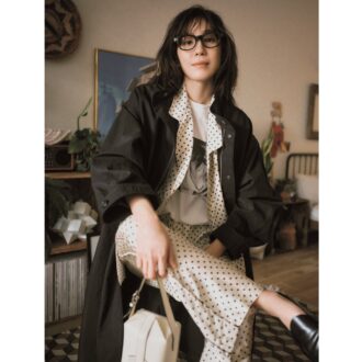 【40代ファッション】春はお洒落も背伸びして！「ドット柄」のセットアップでお洒落上級者