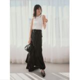 【40代ファッション】大人にオススメ！差をつけるシンプルスタイルなら「モノトーンレイヤードコーデ」