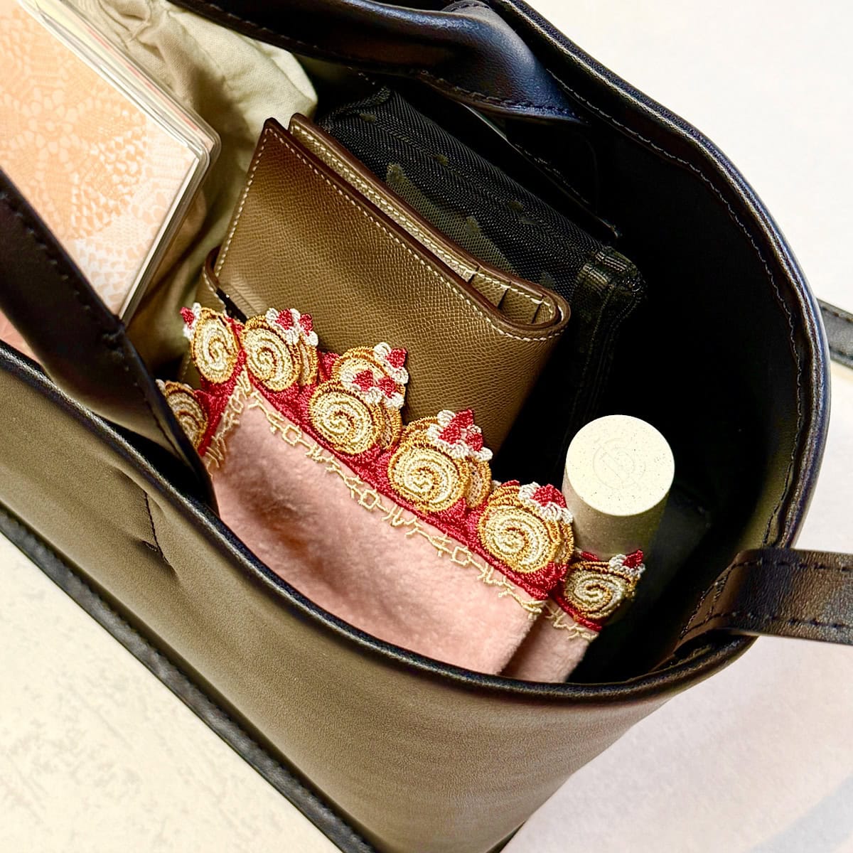 カバンの中が華やぐ、名バイプレイヤー