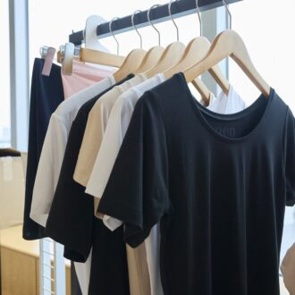 リカバリーウェアブランド「ReD」のウェア展示