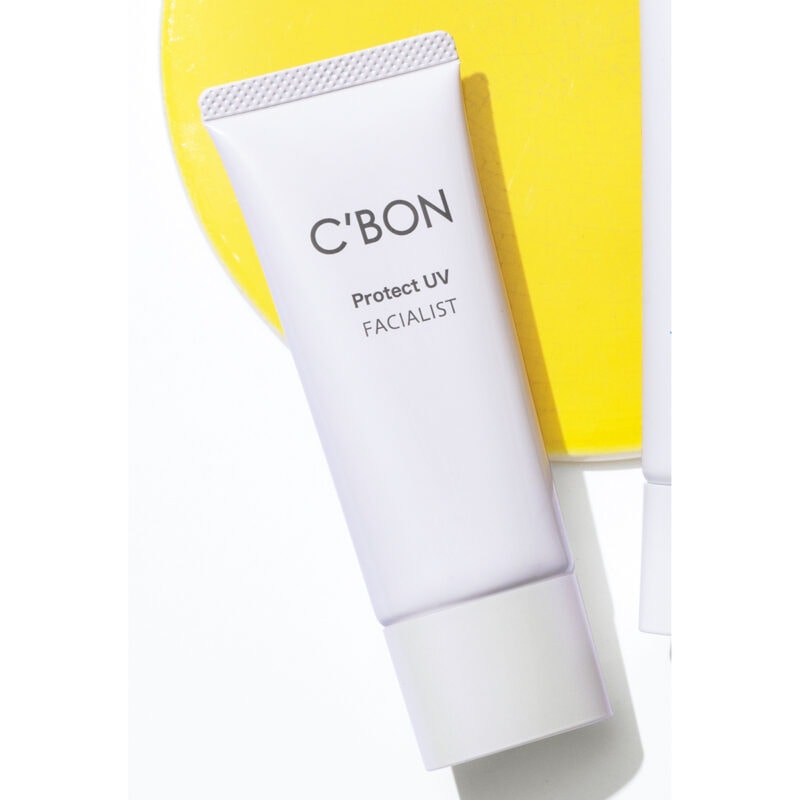 フェイシャリスト プロテクトUV SPF45・PA++++ UV耐水性★★ 40g 6600円（シーボン）※3月1日発売