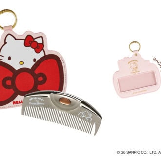 ＜HELLO KITTY＞（Ｒ）ＰＧツキ　プレミアムブラック　コームケース付き 【LOVECHROME】　7,920(税込)