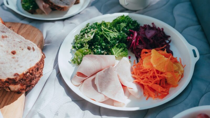 ディーン&デルーカで購入したデリやパンをのせるだけでビジュアル映え