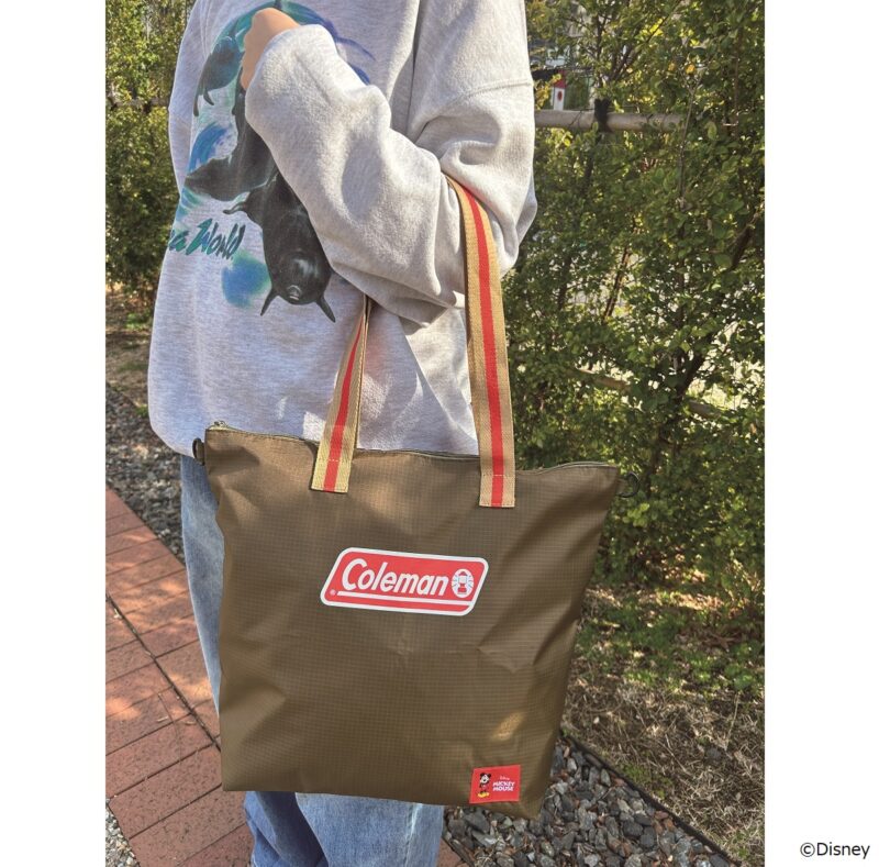 POINT④ 梅雨の時期に嬉しいはっ水加工、2WAY で使えるから便利!