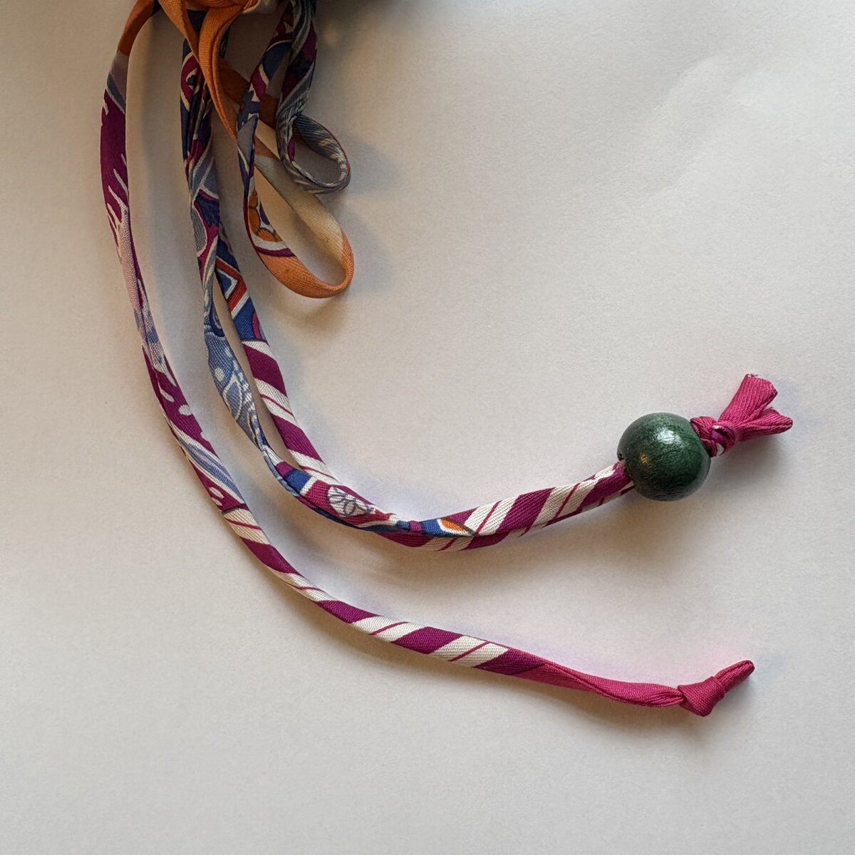 スカーフ　バッグチャーム　手作り