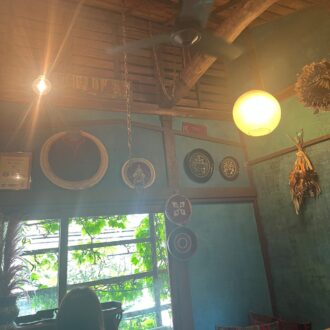 隠れ家的なインテリア