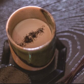 名物のほうじ茶プリン。リピーター多数の人気メニューです。