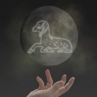 4月17日は牡羊座の新月！　願い事や目標を紙に書き出して、月のパワーを味方につけよう