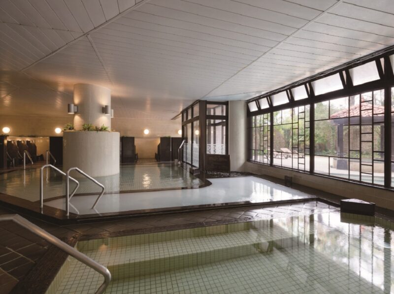 大浴場も広々としてて、気兼ねなくくつろげます。