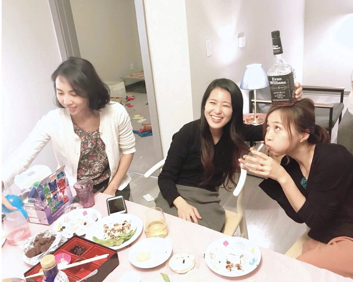 アメリカ駐在中、週末はママ友の家に子連れでお泊まり。夜は飲みながらおしゃべりも！