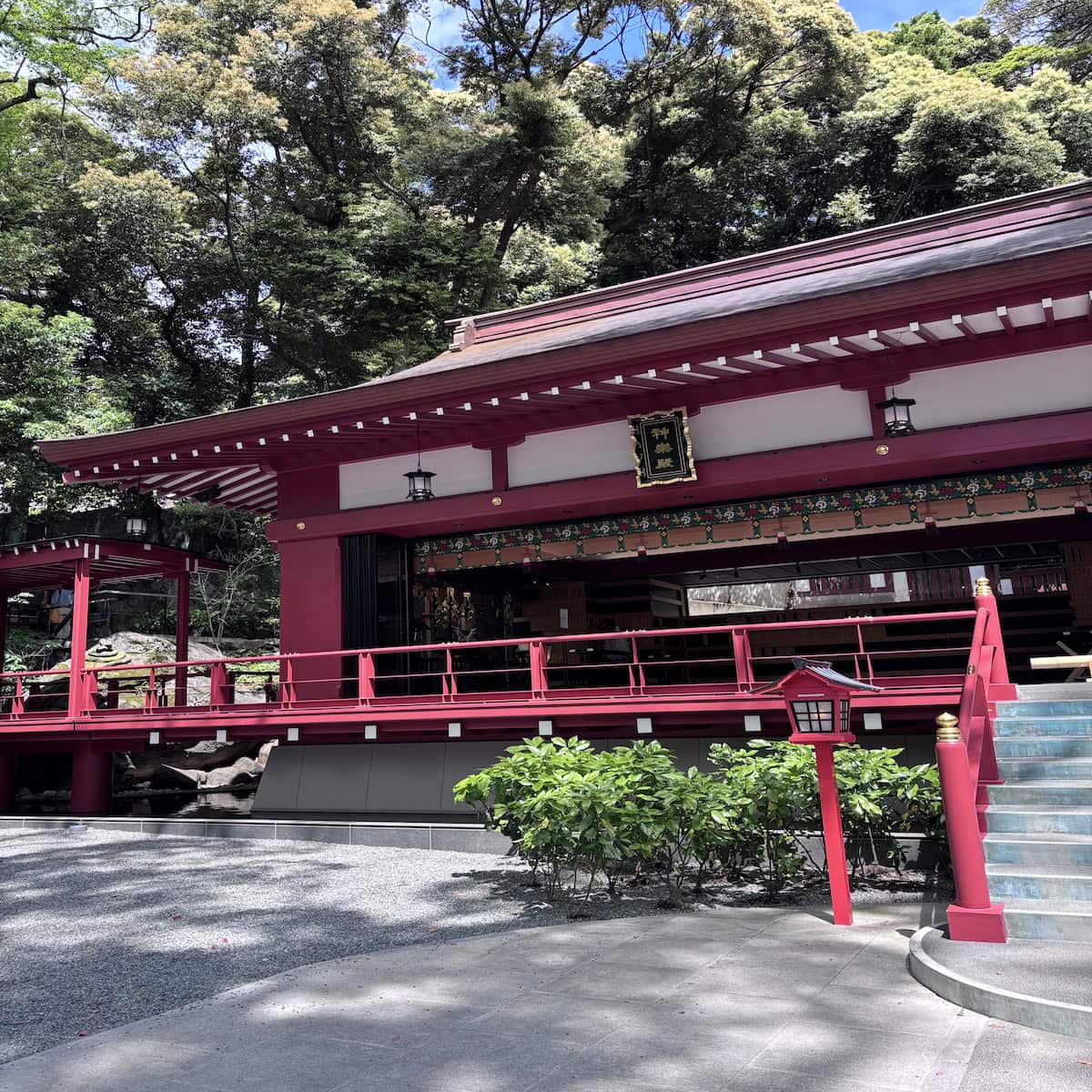 ランチのあとは、すぐ近くの来宮神社へ