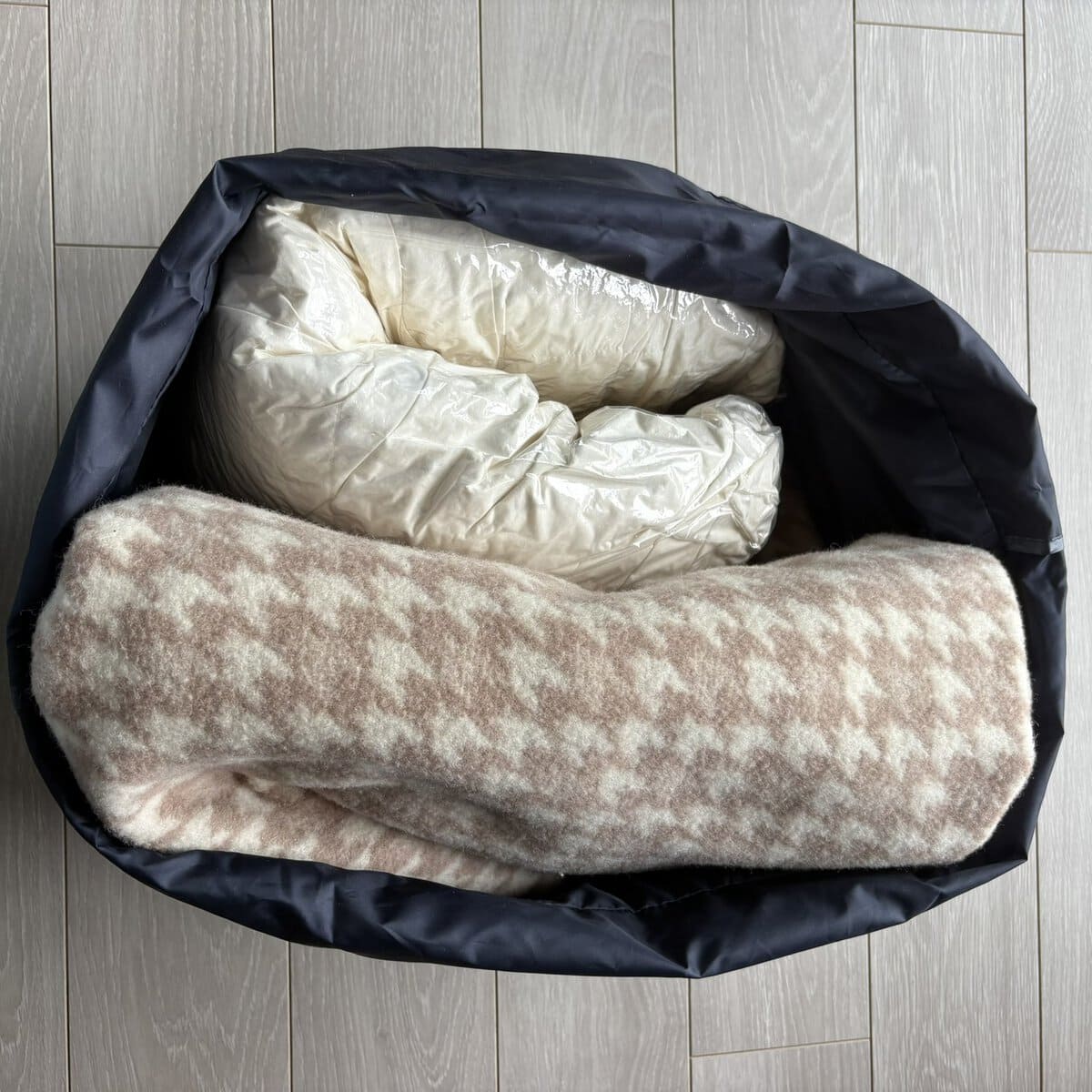 DEAN & DELUCA　寝具　収納