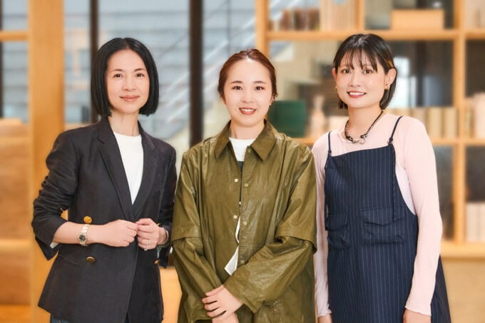 【話題沸騰】聖なるハーブ「ヤーバサンタ」が白髪悩みの救世主⁉ 美のプロが熱視線を送る、本気の細胞ケア。