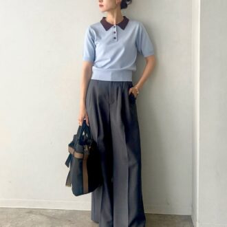ポロシャツ／NOGLE パンツ／NOGLE サンダル／A de Vivie バッグ／OUTDOOR PRODUCTS