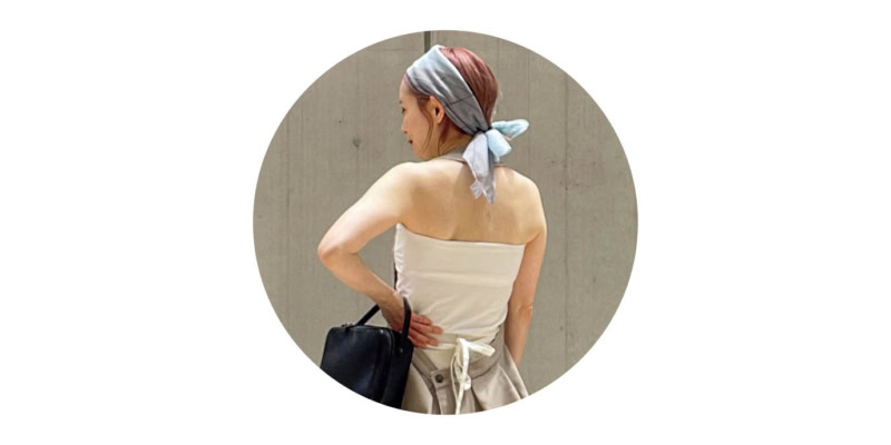 トップス/ヴェニット パンツ/トゥデイフル バッグ/オーラリー スカーフ/イラニス