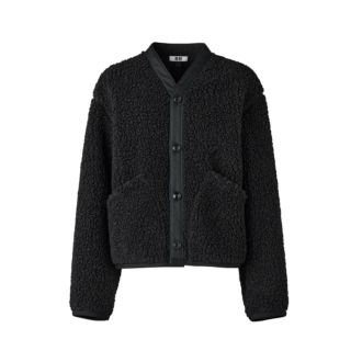 ユニクロ　フリースショートジャケット　4,990円
