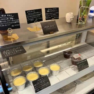 カヌレ以外にもプリンやゼリーも美味