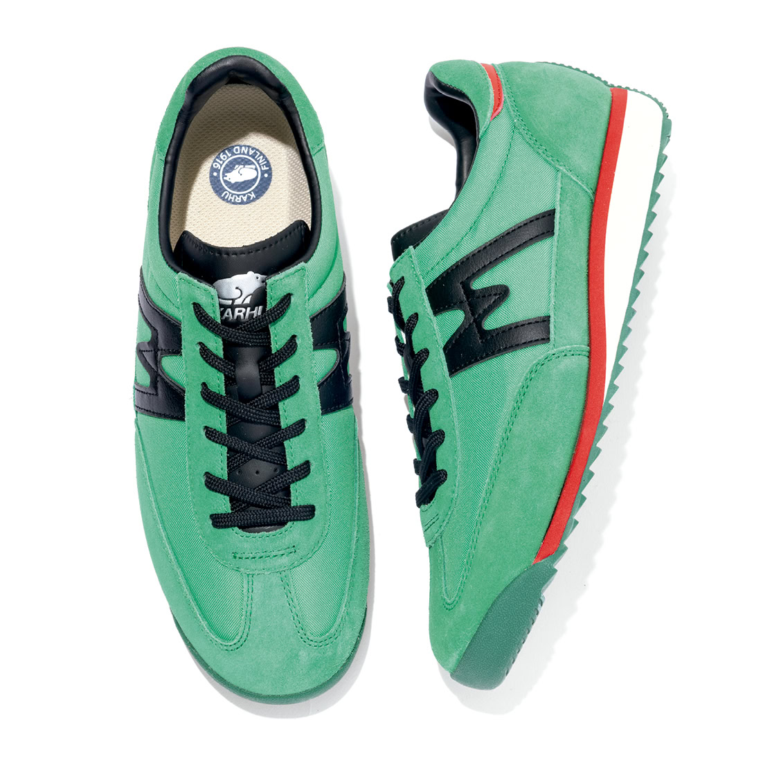 薄底 スニーカー レトロモード KARHU MESTARI 76 クラシックなフォルムを彩るグリーンと赤、黒のコントラストがポップ。1万5400円（カルフ／シードコーポレーション）