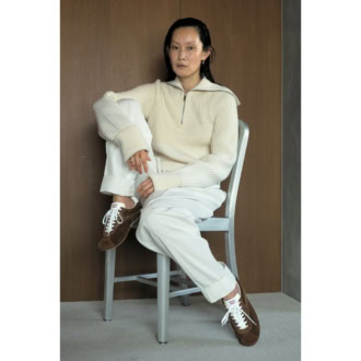 【ボッテガ・ヴェネタ新作】薄底＆流線形が美しい、都会派スニーカー「KEY FEATURES」