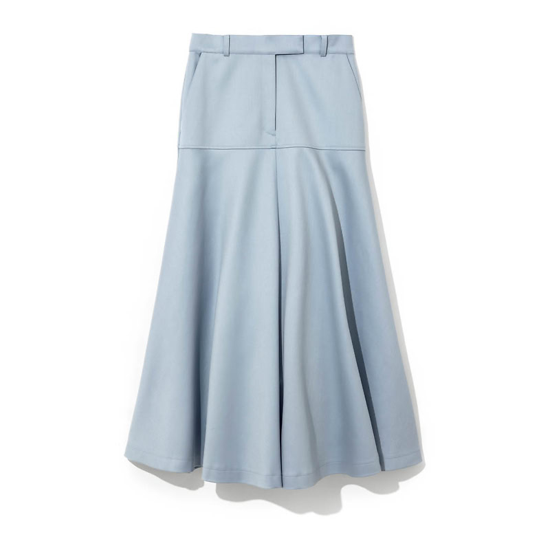 スカート5万6100円(エブール)