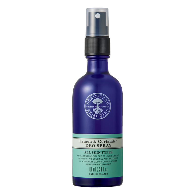 清涼感のある香りに包まれながら汗のニオイもケア。レモン&コリアンダー デオスプレー 100mL 3850円(ニールズヤードレメディーズ)