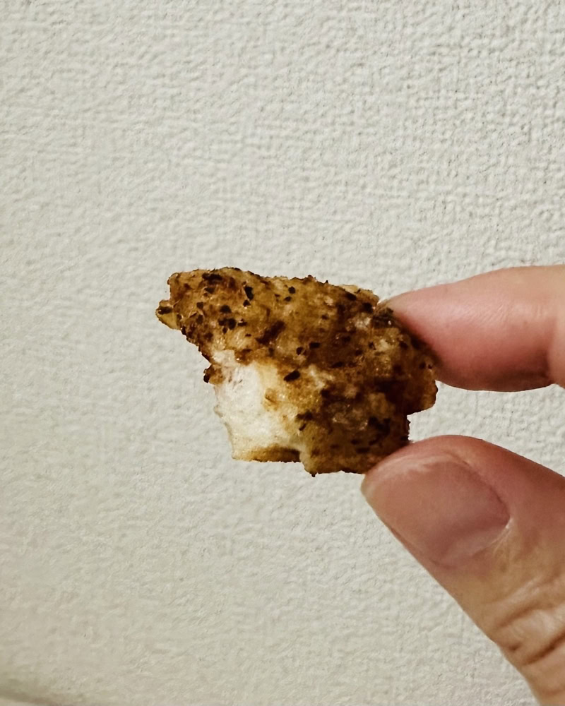 六花亭 直営店でしか買えない限定おかき「揚げおかき 昆布蔵」を齧ってみた